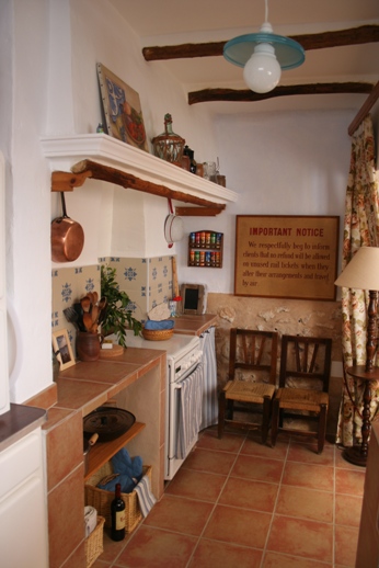 cocina_casa_rural_el_velador_lietor.jpg